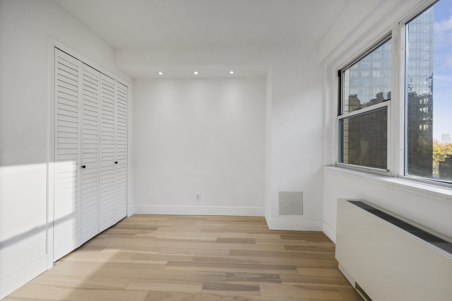 #9 photo, 321 E 48TH Street, マンハッタン Turtle Bay , NY 10017