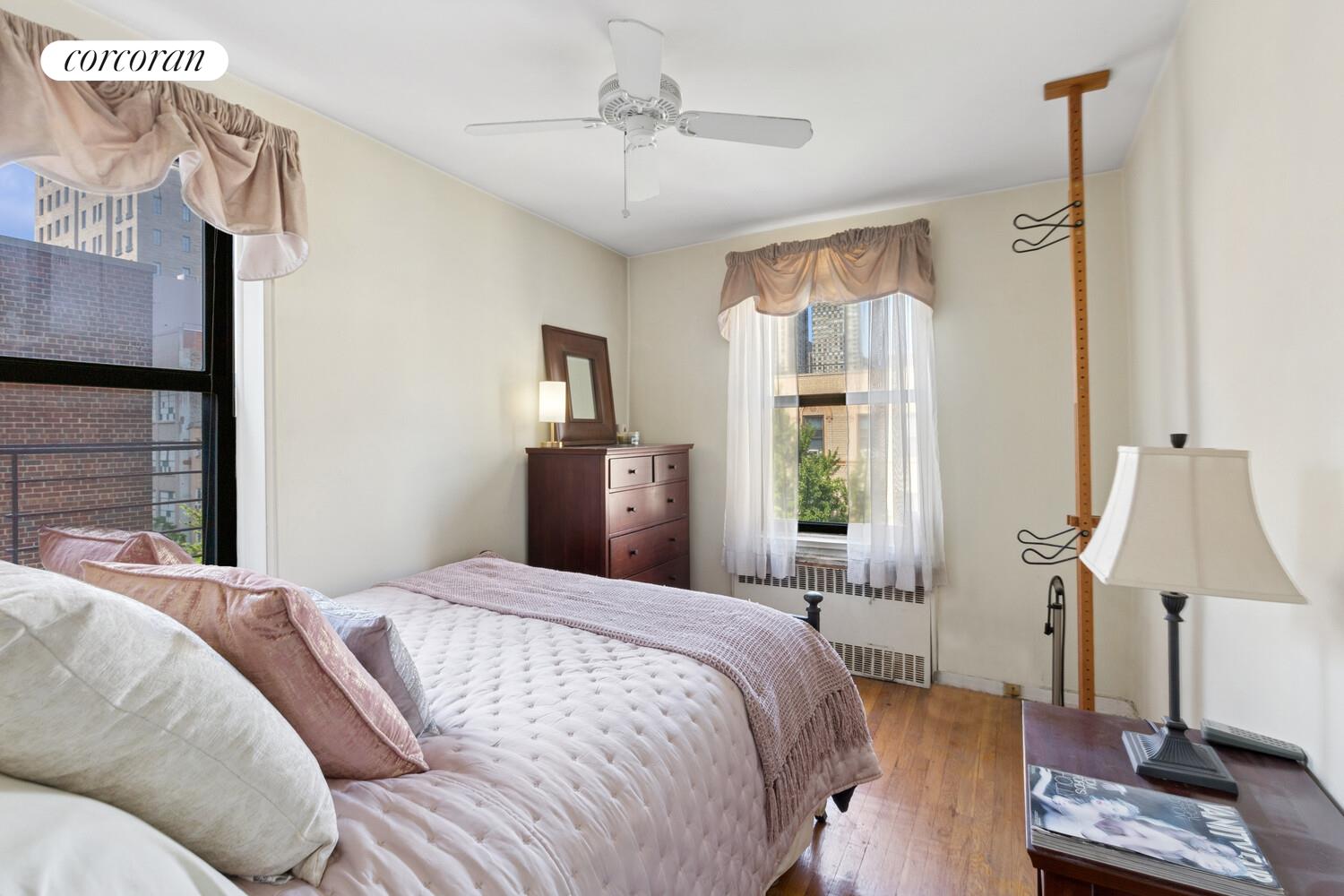 #3 photo, 330 E 80TH Street, Yorkville , NY 10075