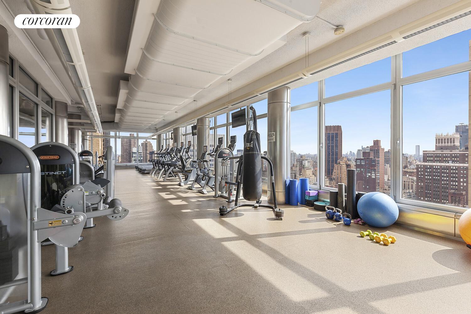 #10 photo, 445 5TH Avenue, Midtown , NY 10016