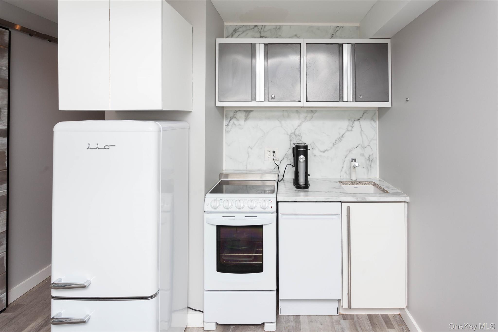 #6 photo, 250 Shore Road, Long Beach , NY 11561