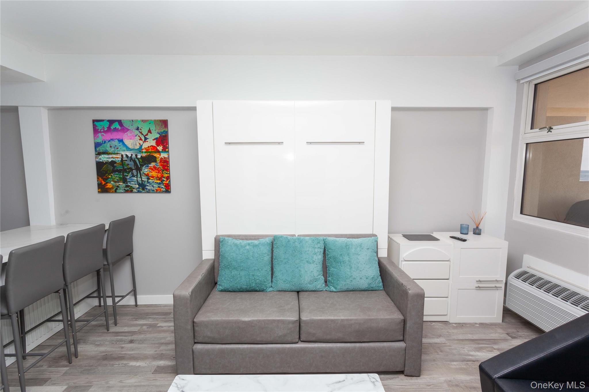 #8 photo, 250 Shore Road, Long Beach , NY 11561