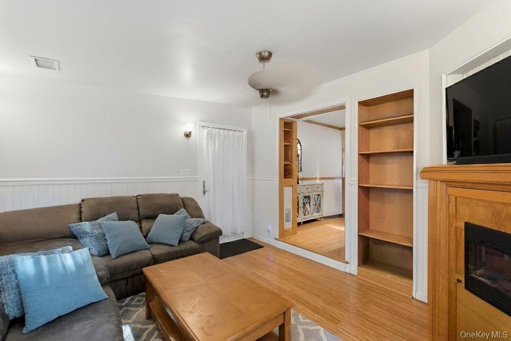 #7 photo, 5 Liberty Street, Hampton Bays , NY 11946