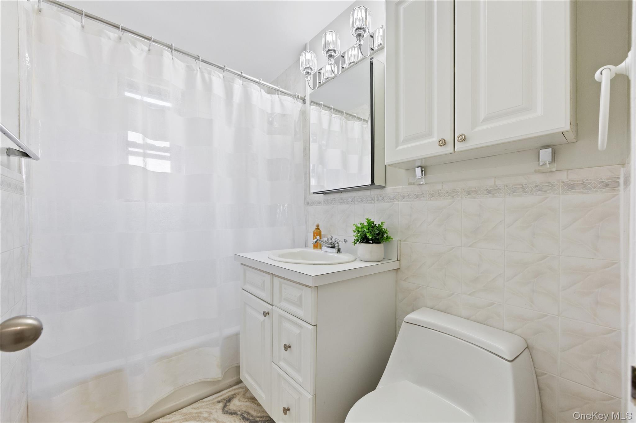 #11 photo, 73-08 220th Street, クイーンズ区 Oakland Gardens , NY 11364