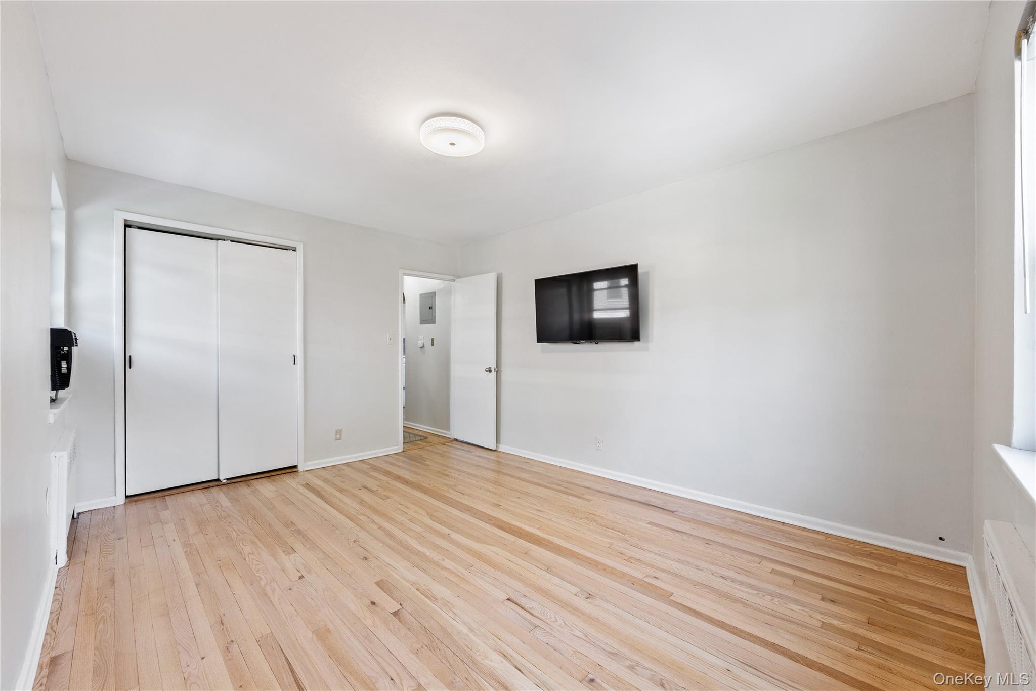 #15 photo, 73-08 220th Street, クイーンズ区 Oakland Gardens , NY 11364