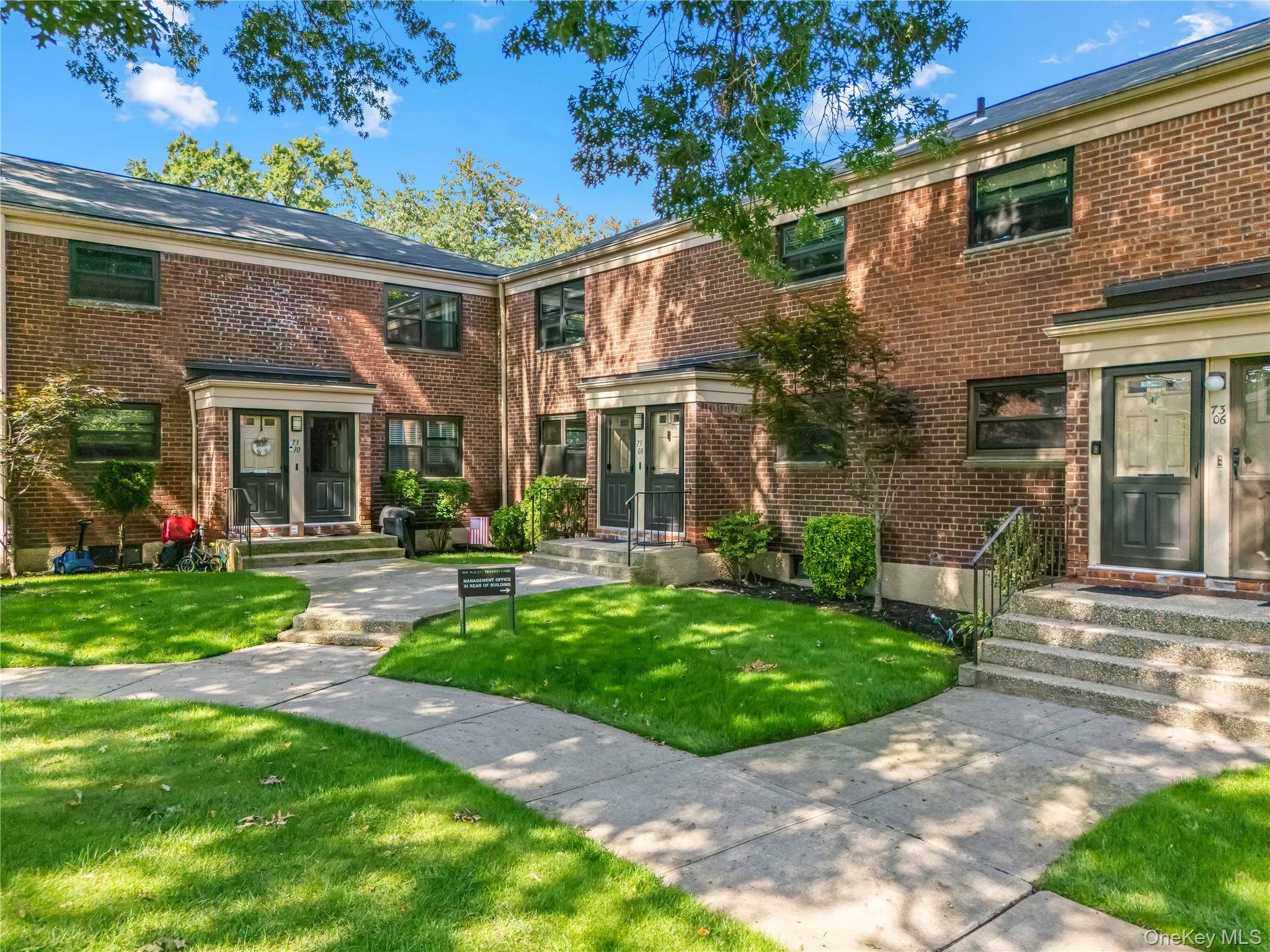 #4 photo, 73-08 220th Street, クイーンズ区 Oakland Gardens , NY 11364