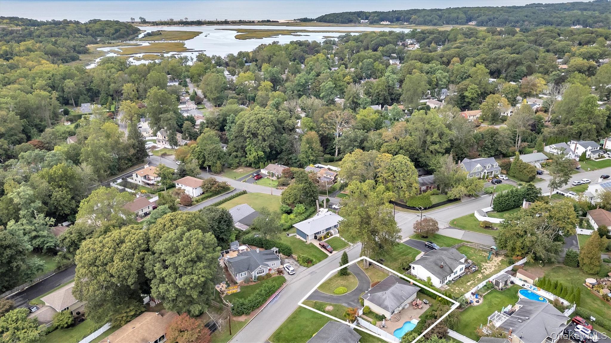 #2 photo, 207 Juniper Road, 东长岛 Kings Park , NY 11754