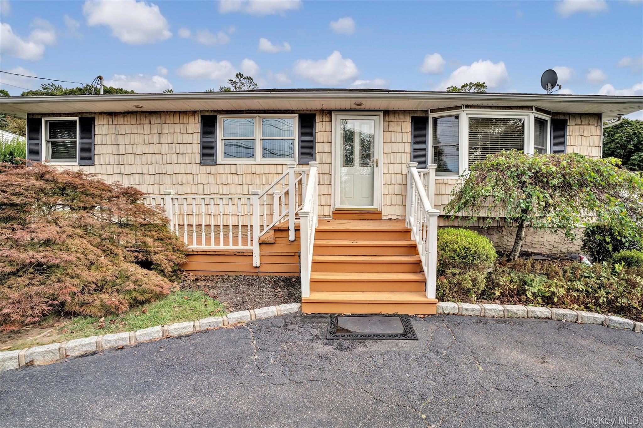 #4 photo, 207 Juniper Road, 东长岛 Kings Park , NY 11754