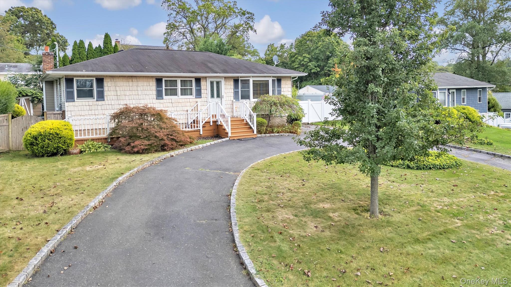 #5 photo, 207 Juniper Road, 东长岛 Kings Park , NY 11754