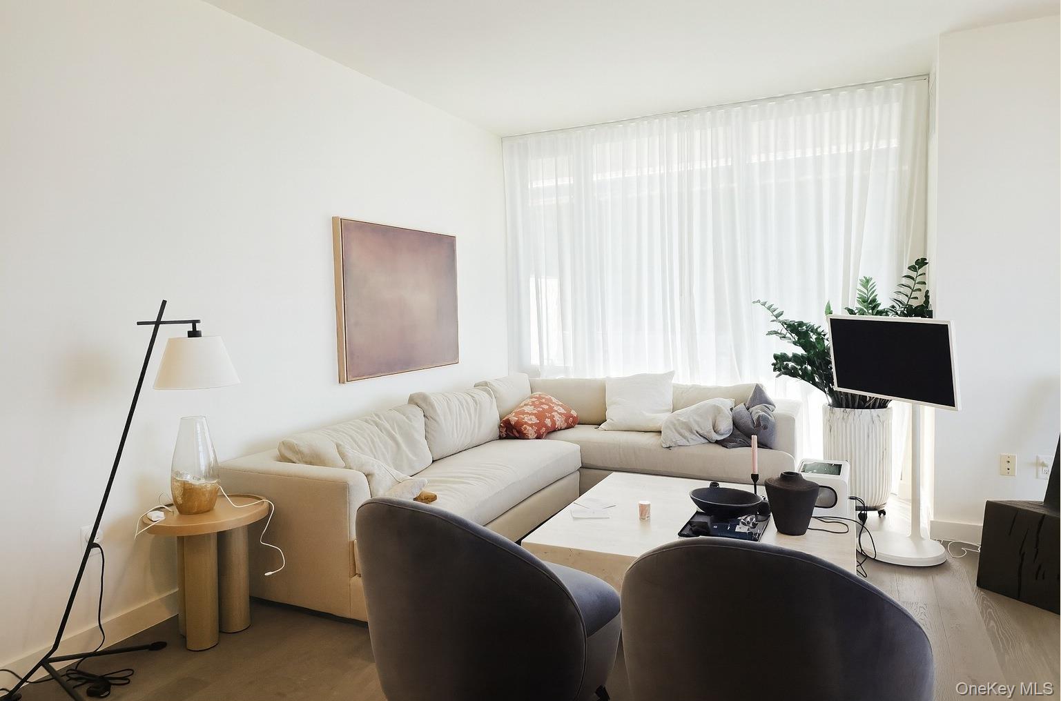 #8 photo, 131-03 40th Road, Flushing , NY 11354