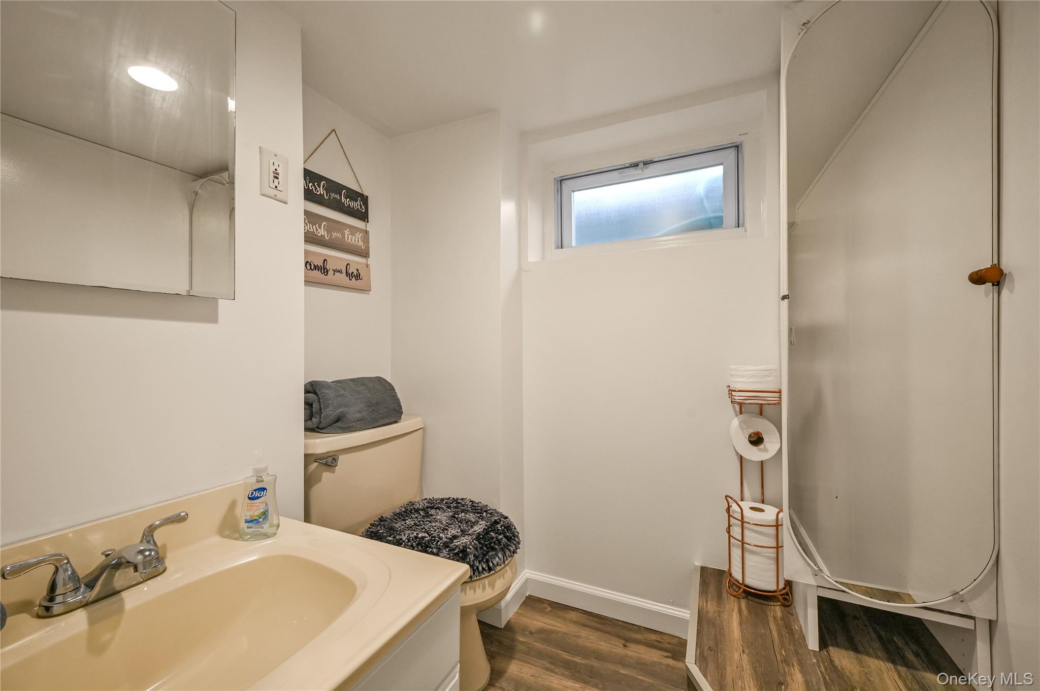 #19 photo, 39 Morris Parkway, Valley Stream , NY 11580