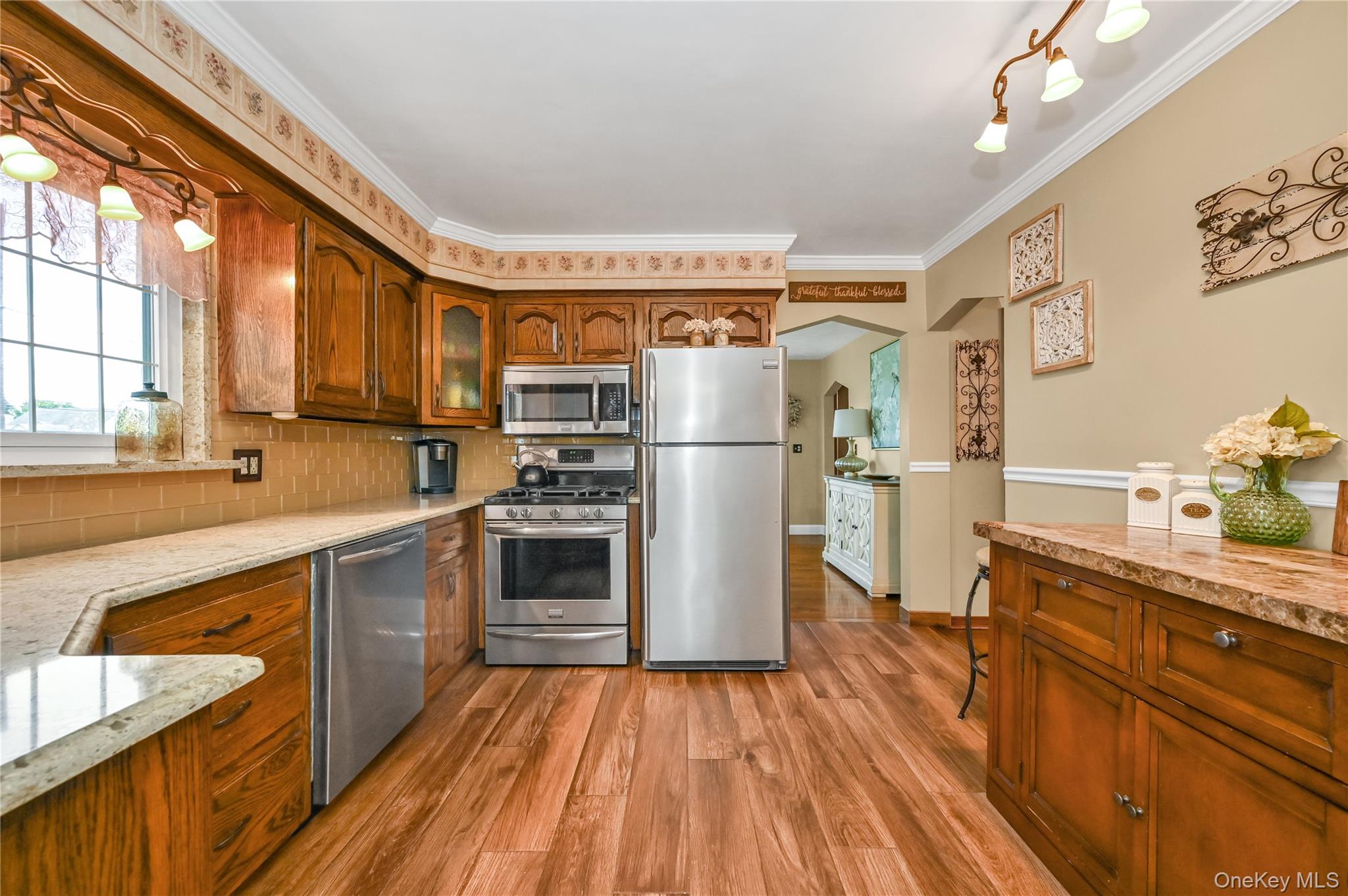 #8 photo, 39 Morris Parkway, Valley Stream , NY 11580