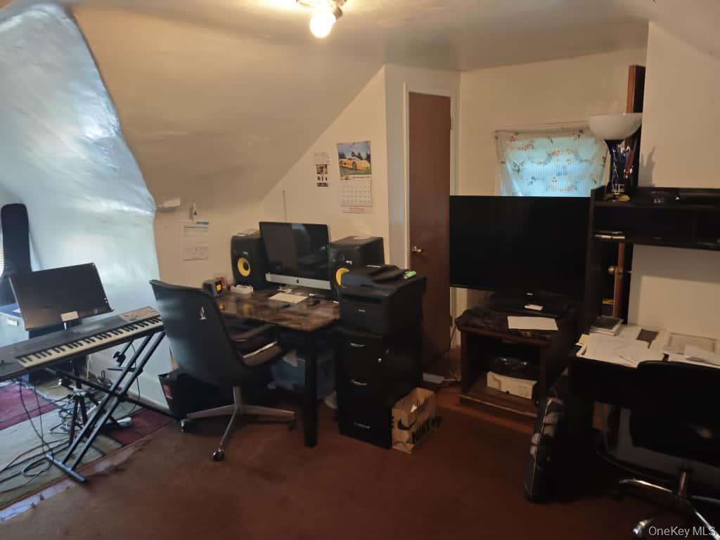 #6 photo, 204-06 109th Avenue, कुईंस Hollis , NY 11412