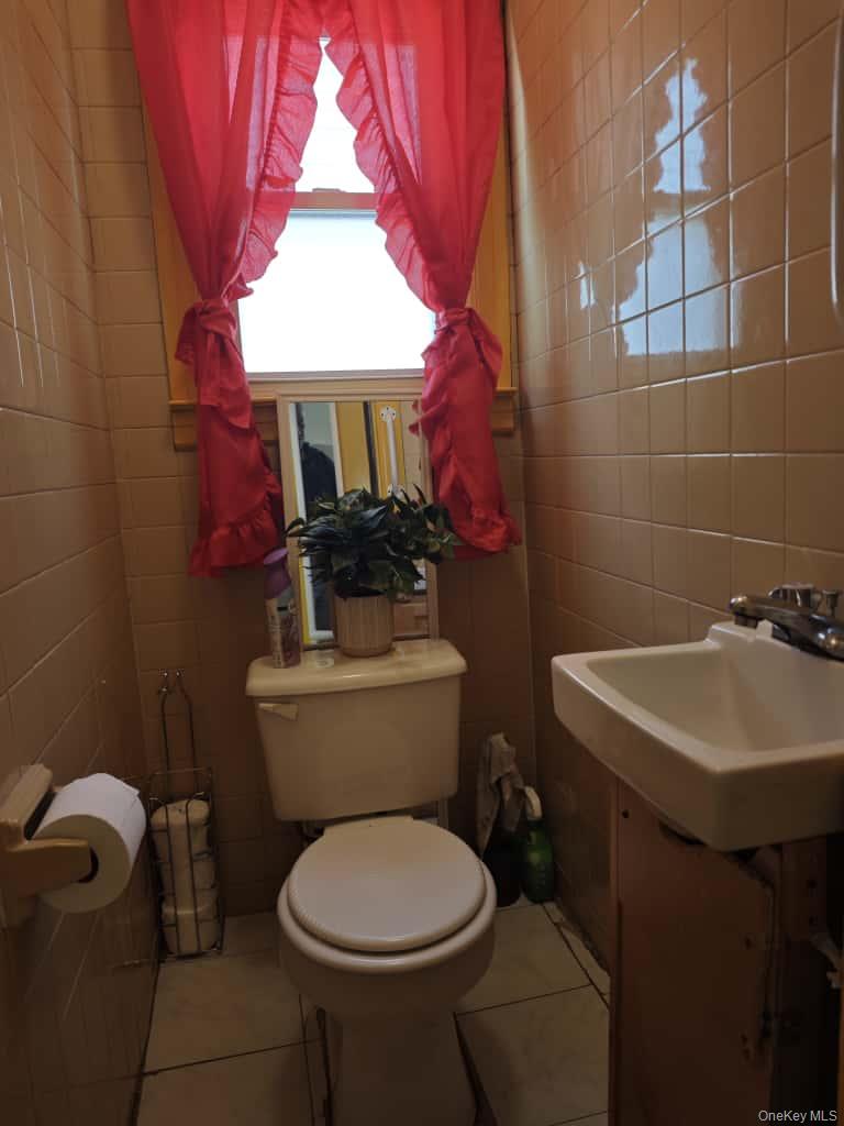 #7 photo, 204-06 109th Avenue, कुईंस Hollis , NY 11412