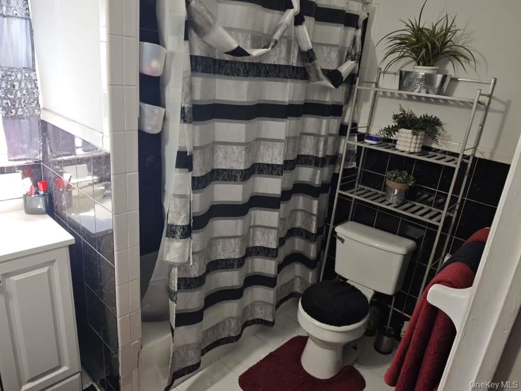 #8 photo, 204-06 109th Avenue, कुईंस Hollis , NY 11412