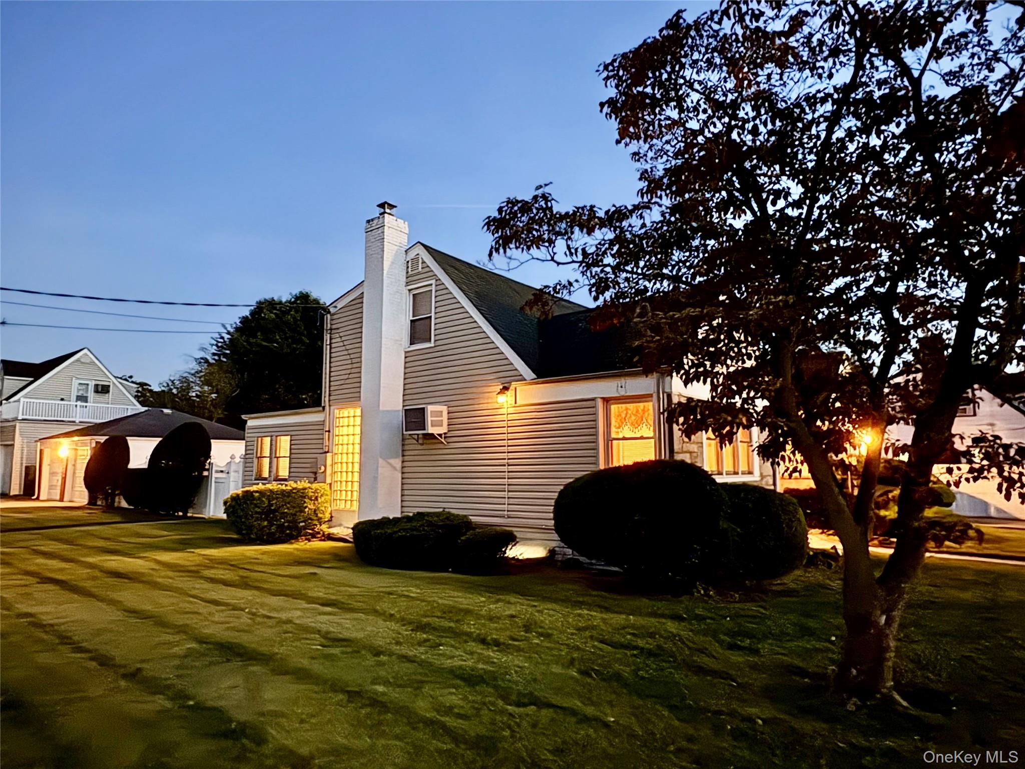 #4 photo, 56 Albermarle Avenue, Valley Stream , NY 11580