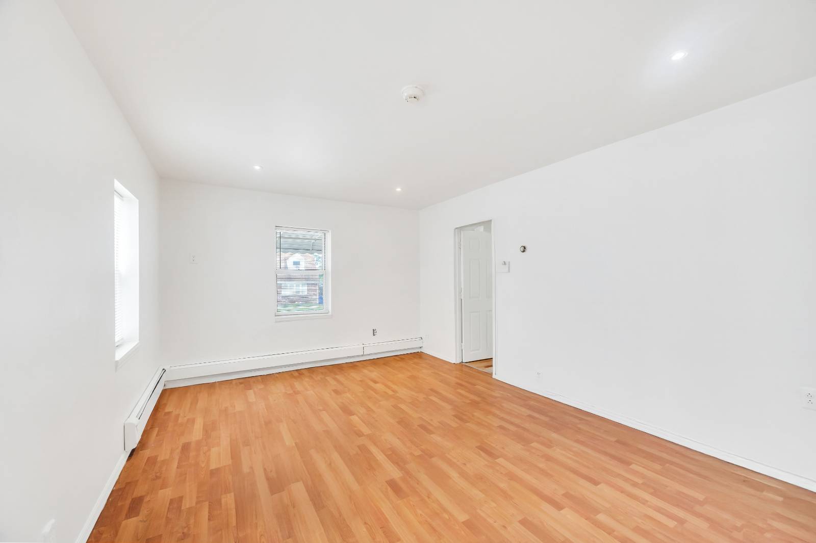 #8 photo, 548 Keller Avenue, Elmont , NY 11003