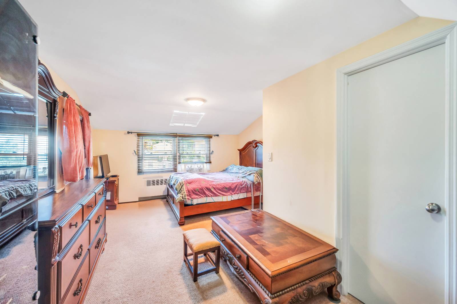 #13 photo, 154 8th Street, Bethpage , NY 11714