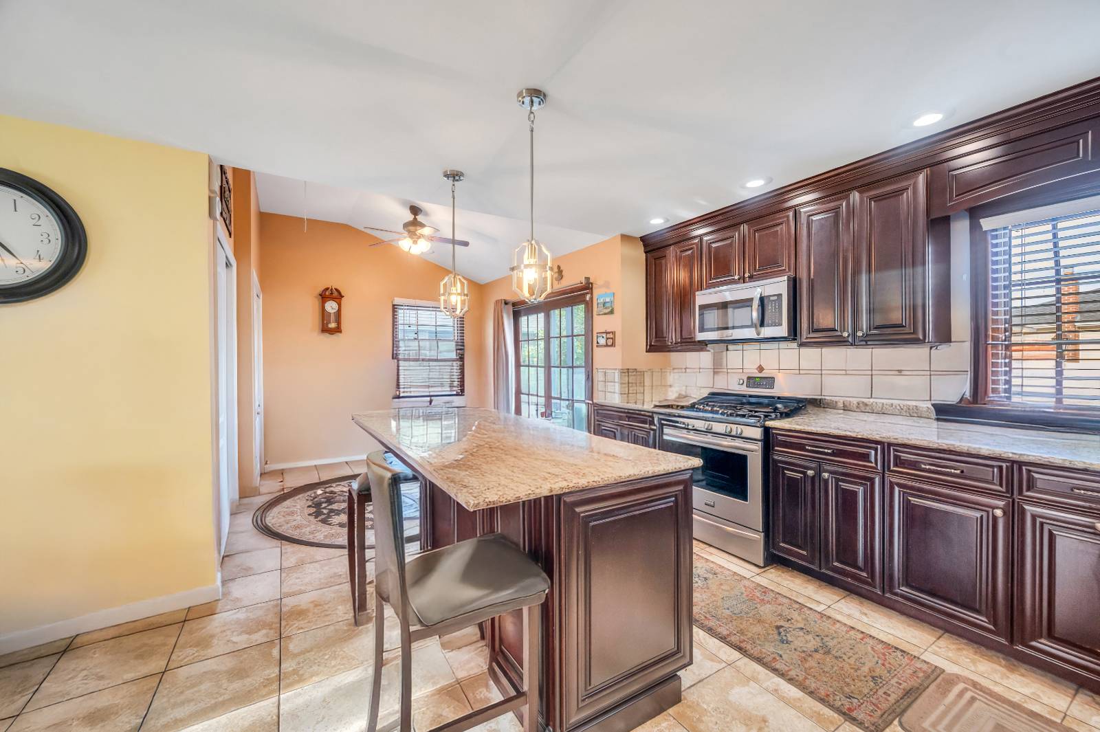 #8 photo, 154 8th Street, Bethpage , NY 11714