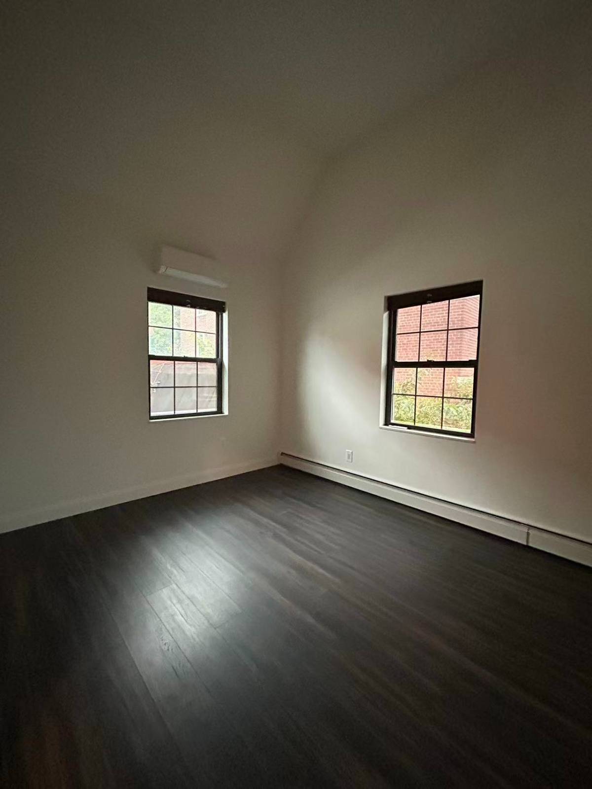 #4 photo, 36-20 190 Street, Flushing , NY 11358