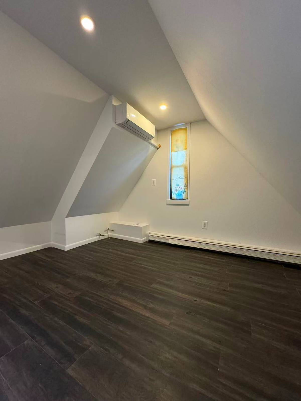 #7 photo, 36-20 190 Street, Flushing , NY 11358