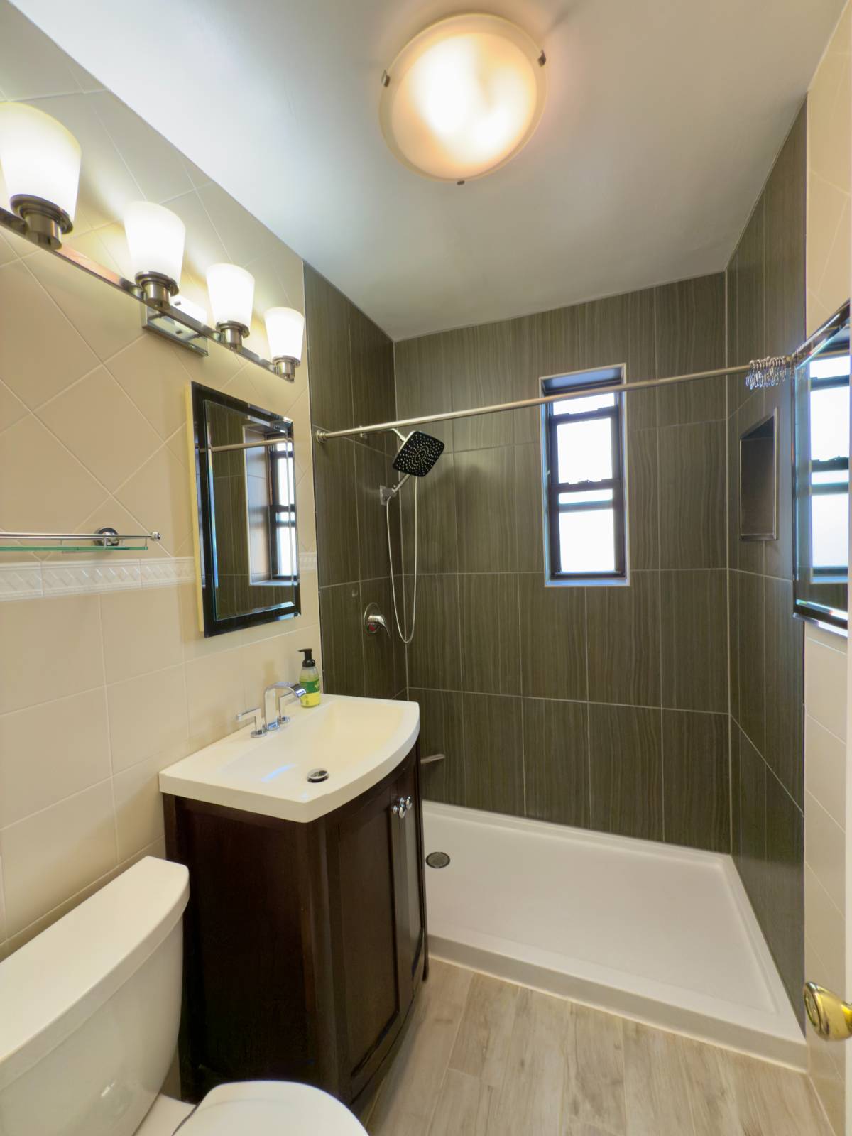 #12 photo, 1119 Ocean Parkway, #4J, ブルックリン区 Midwood , NY 11230