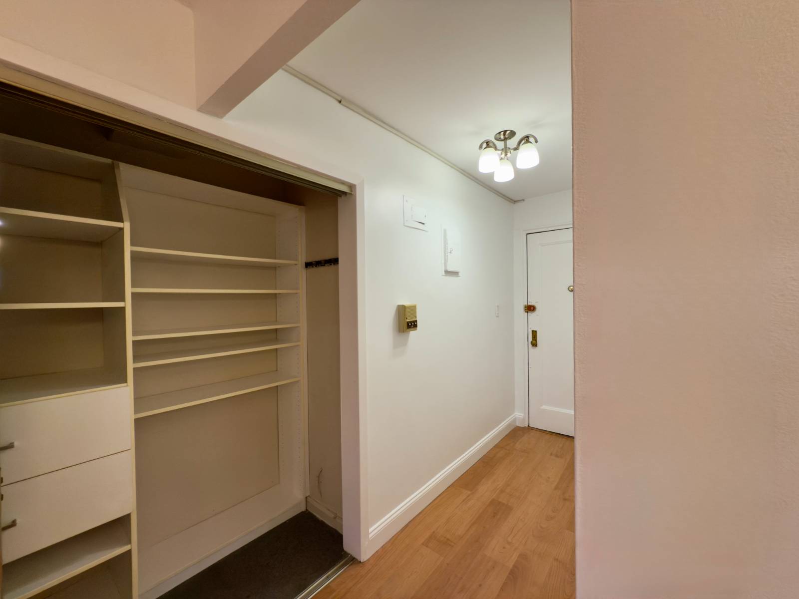 #14 photo, 1119 Ocean Parkway, #4J, ブルックリン区 Midwood , NY 11230