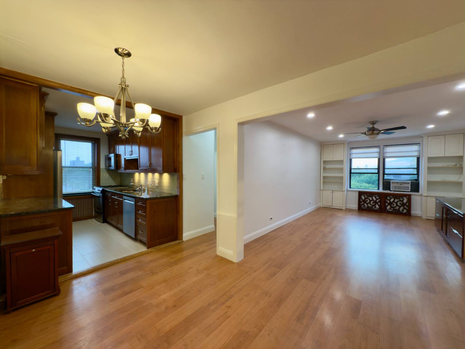 #3 photo, 1119 Ocean Parkway, #4J, ブルックリン区 Midwood , NY 11230