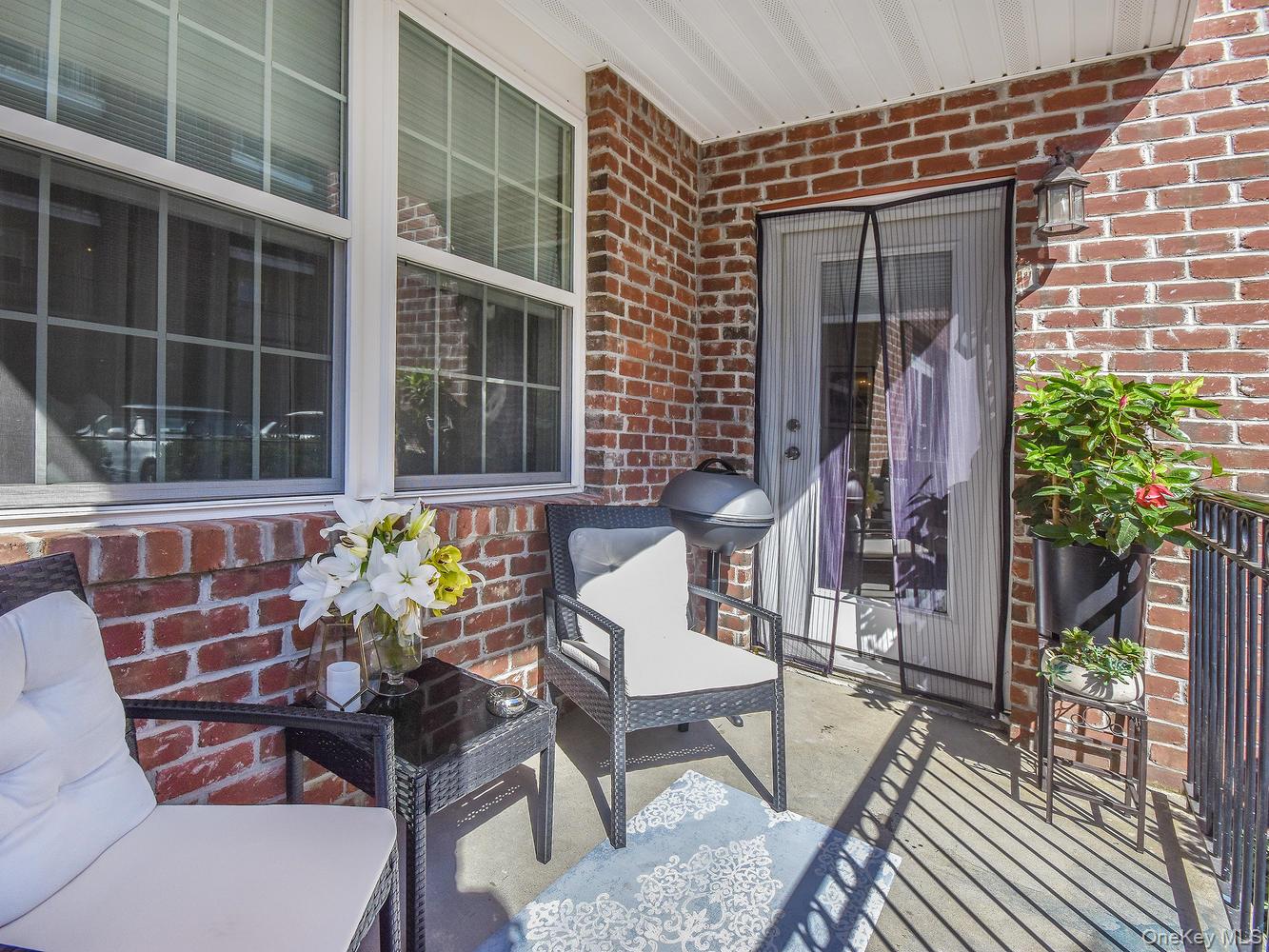 #13 photo, 400 Carney Street, Glen Cove , NY 11542