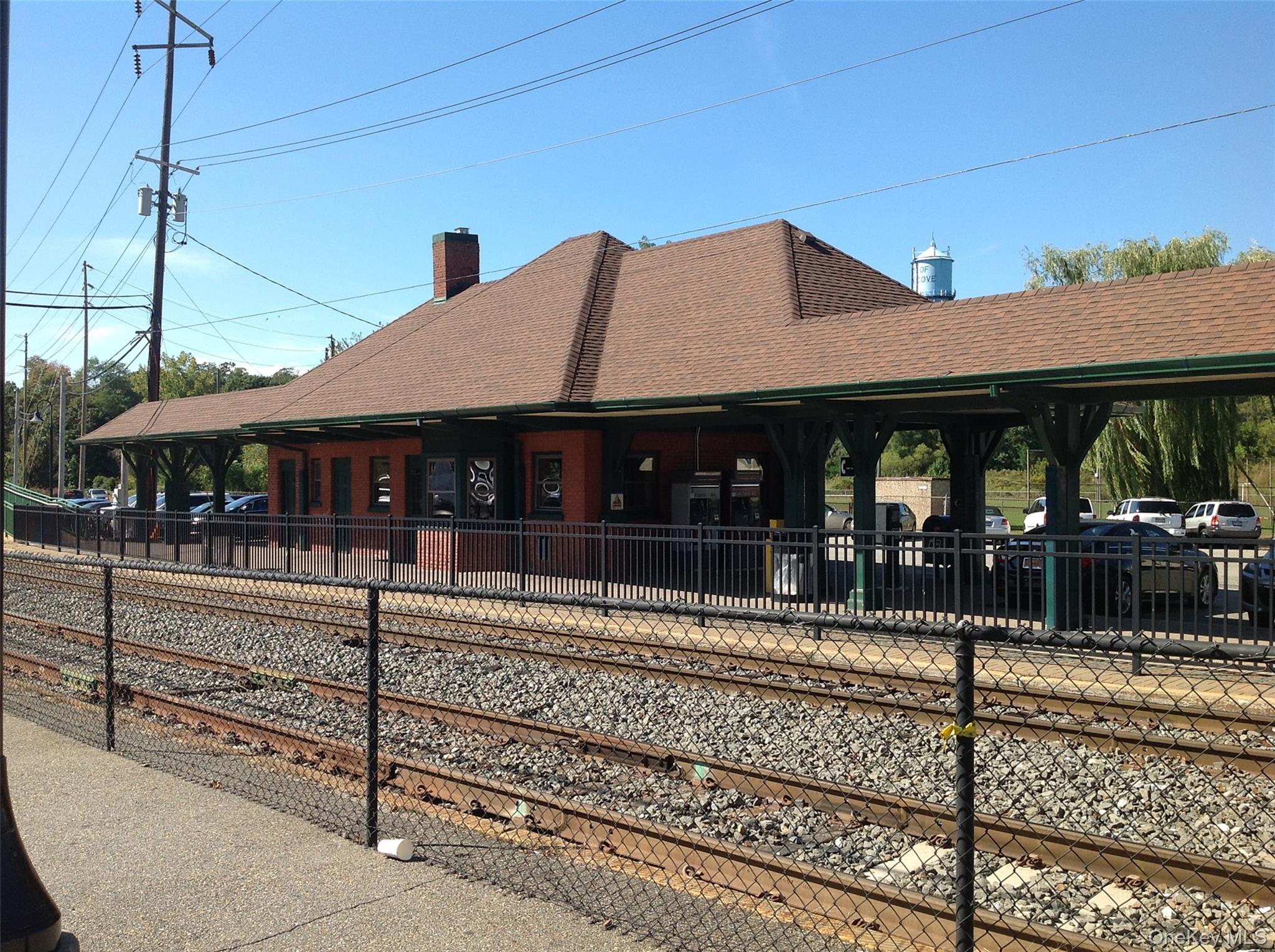 #15 photo, 400 Carney Street, Glen Cove , NY 11542