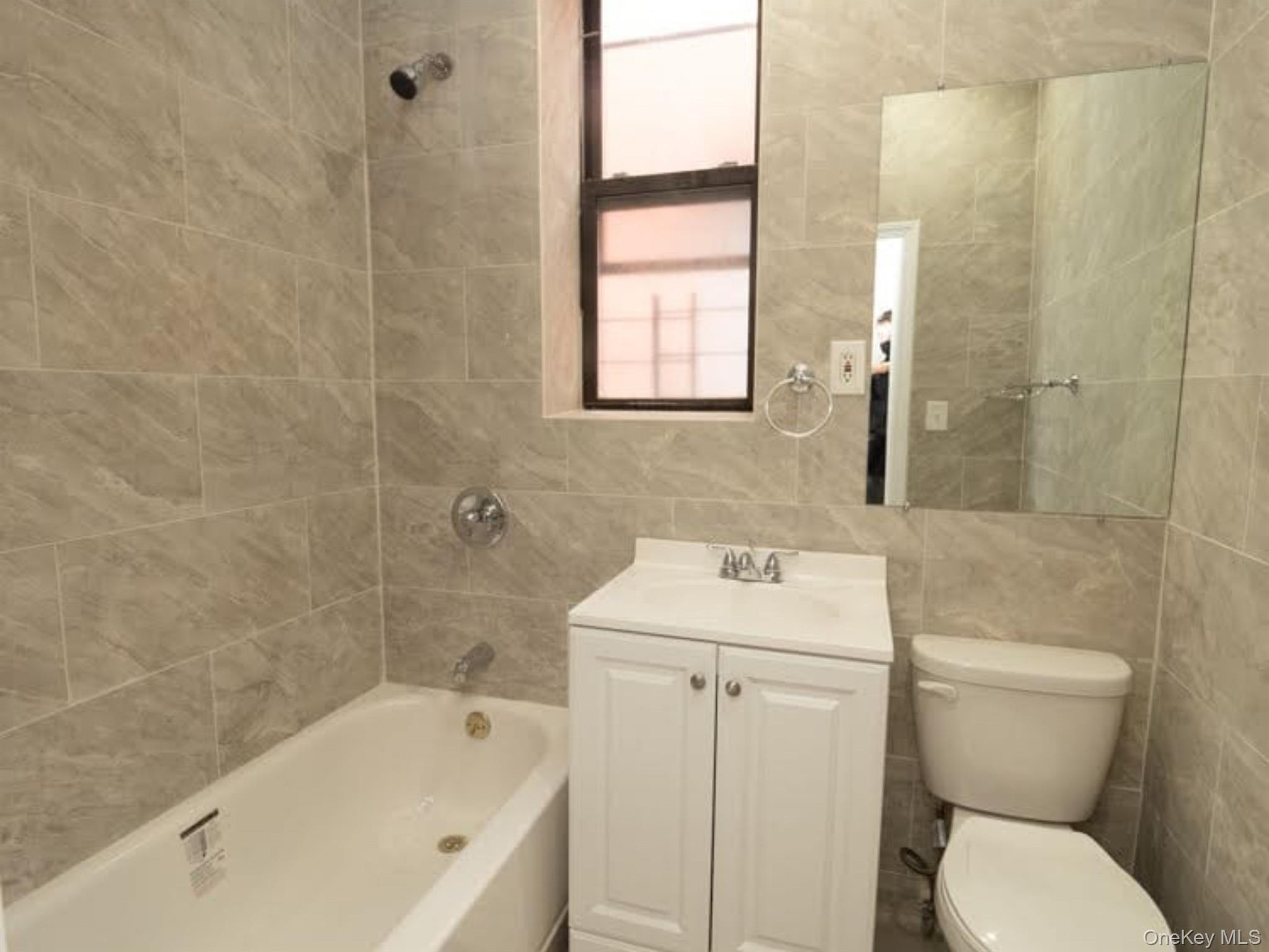 #6 photo, 125 Rogers Avenue, ブルックリン区 Brooklyn , NY 11216