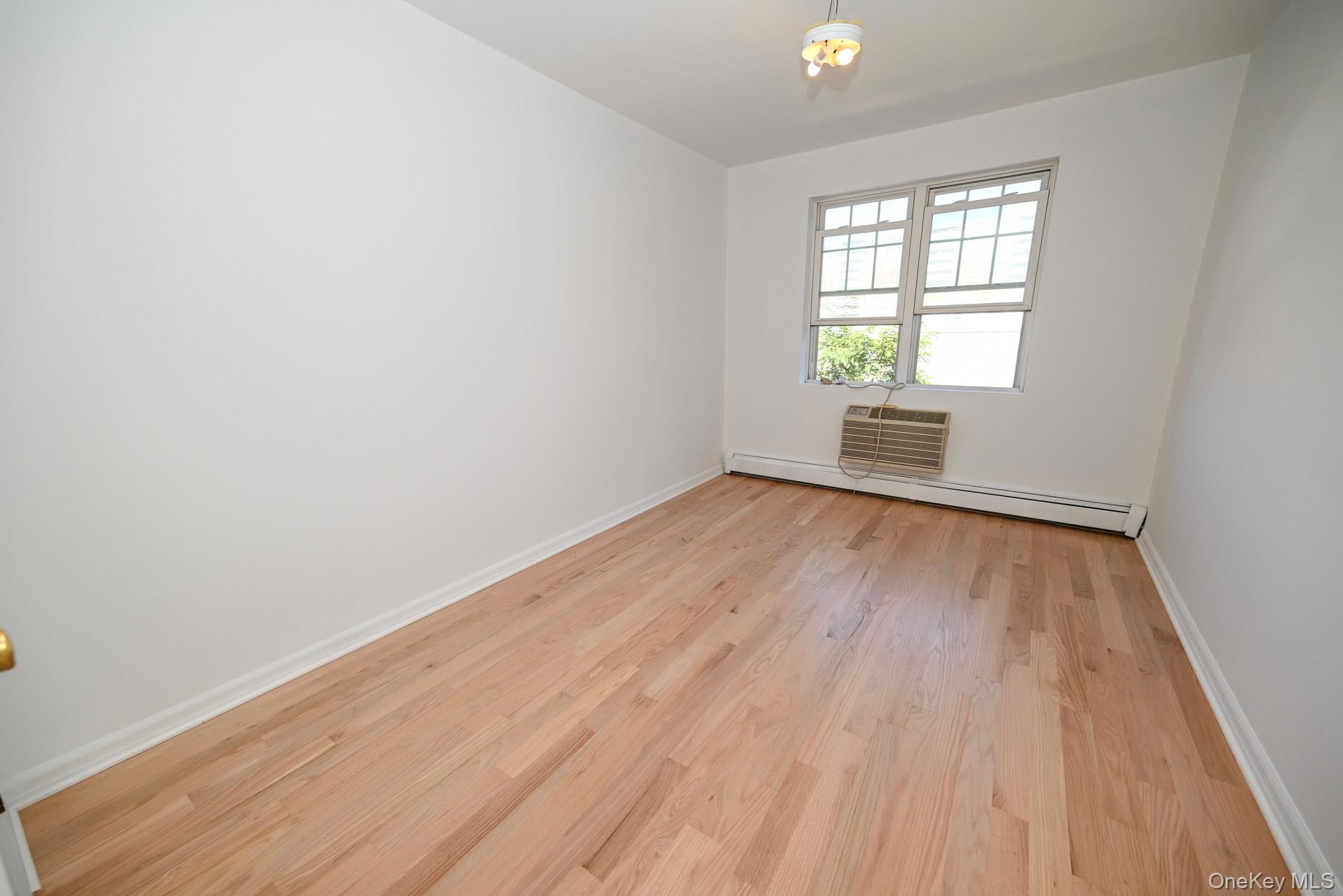 #12 photo, 126 Beach 92nd Street, クイーンズ区 Rockaway Beach , NY 11693