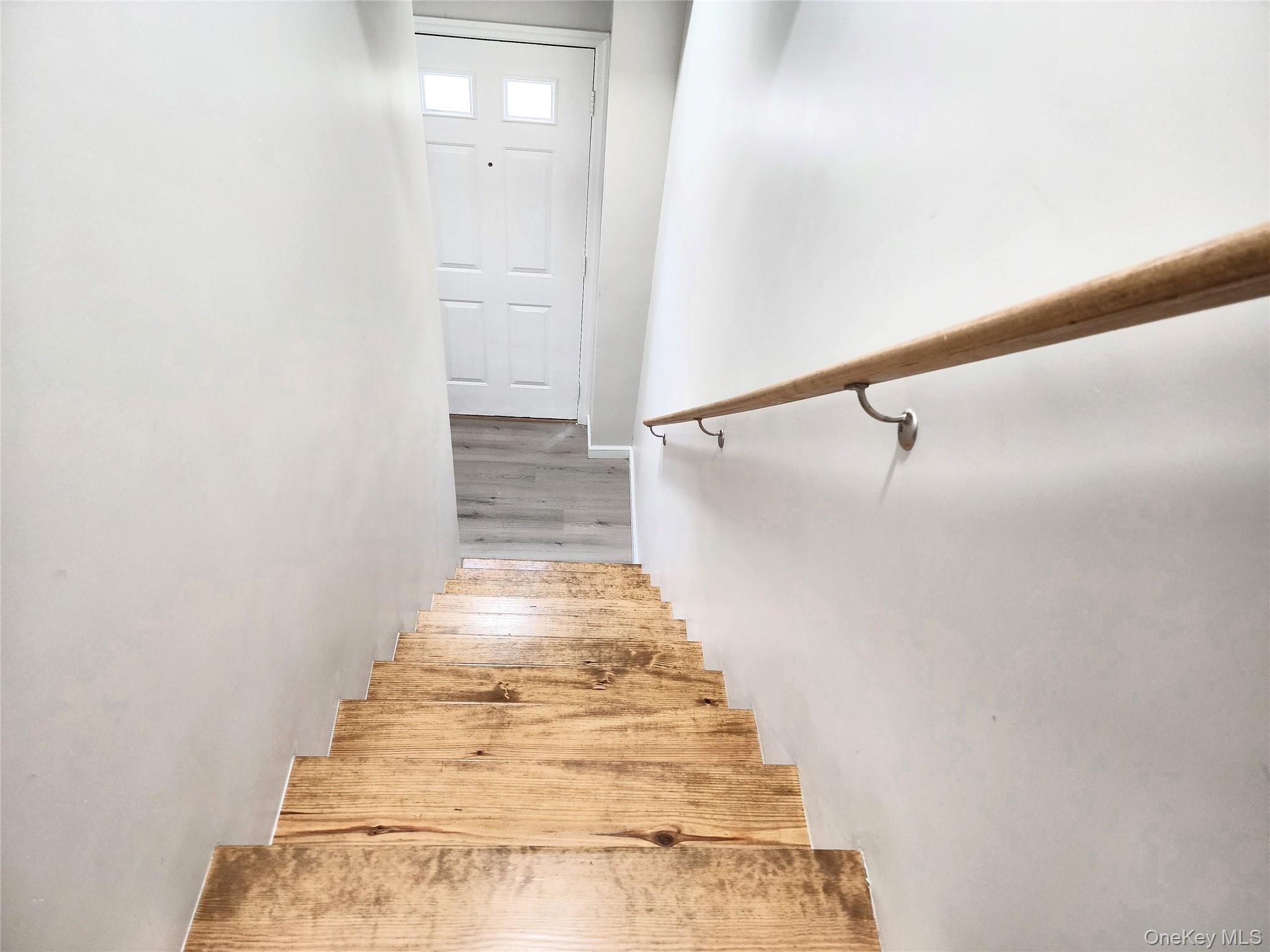 #11 photo, 24 WAYNE, スタテンアイランド Staten Island , NY 10310