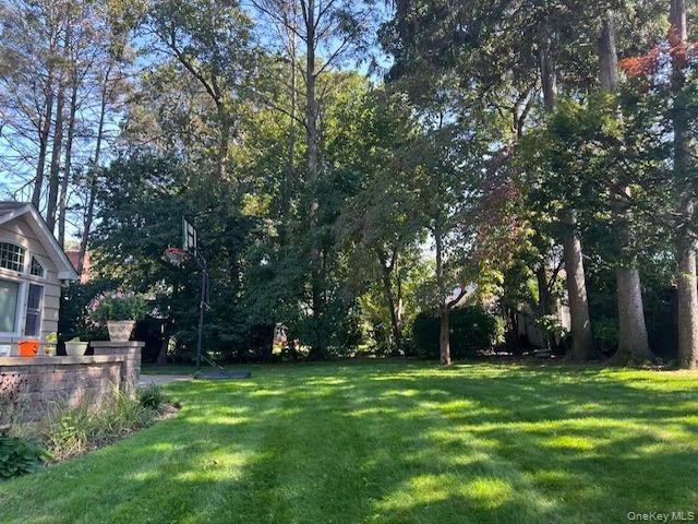 #20 photo, 2 Sunset Lane, Garden City , NY 11530