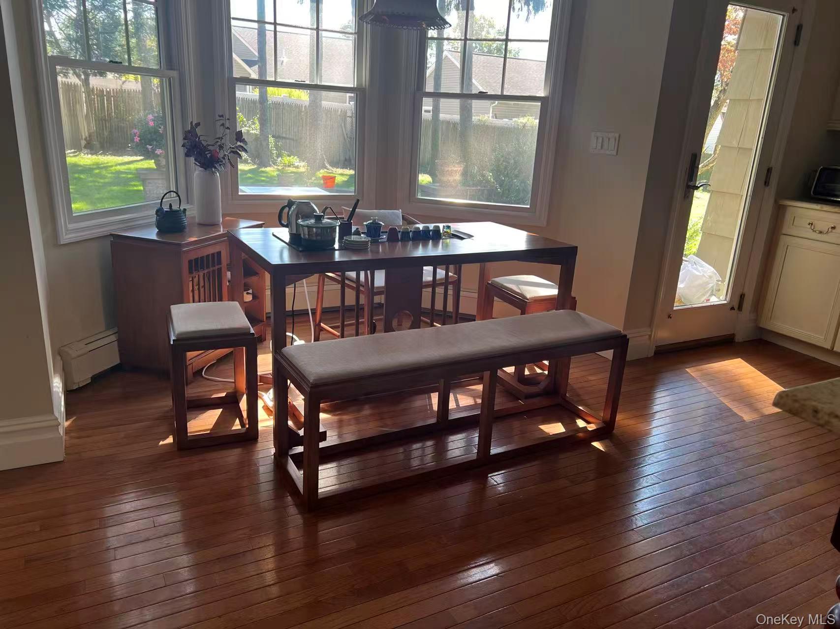 #8 photo, 2 Sunset Lane, Garden City , NY 11530