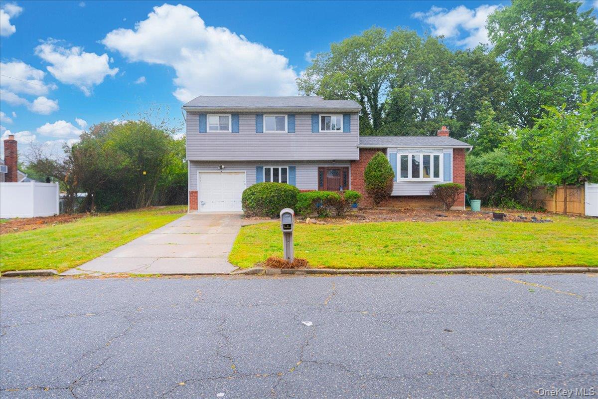 #3 photo, 103 Maple Avenue, Port Jefferson Station , NY 11776