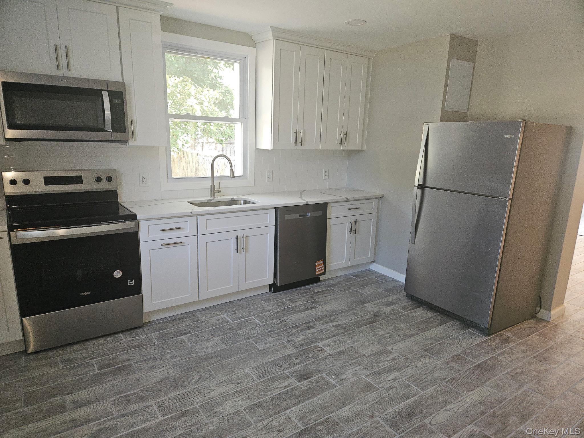 #11 photo, 700 Hallock Avenue, Port Jefferson Station , NY 11776