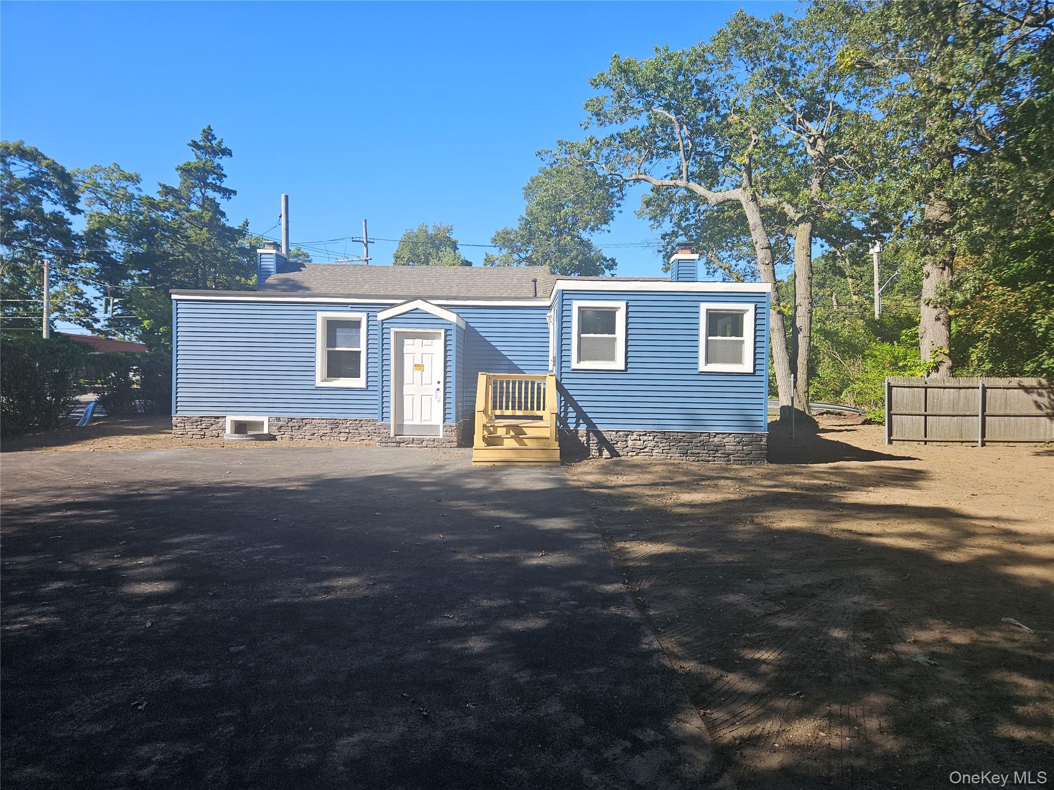 #2 photo, 700 Hallock Avenue, Port Jefferson Station , NY 11776