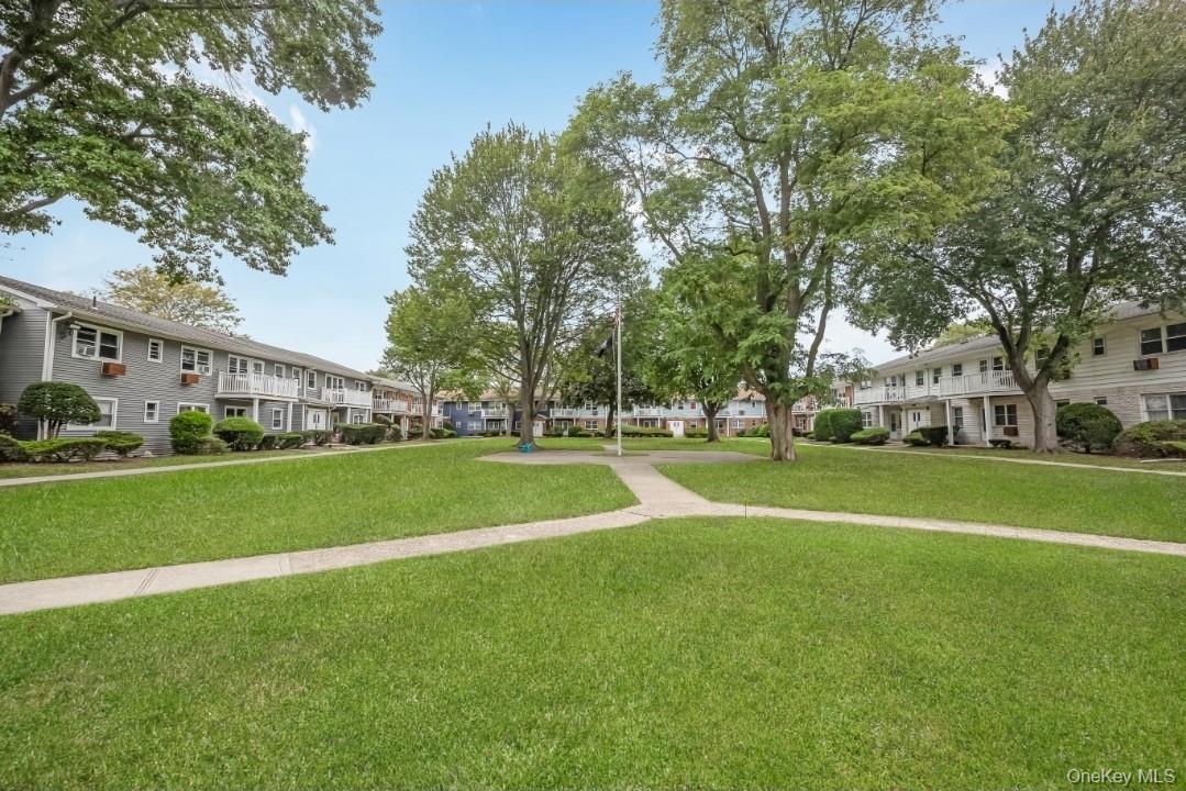 #3 photo, 7A Hemlock Drive, Bay Shore , NY 11706