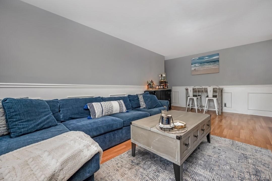 #5 photo, 7A Hemlock Drive, Bay Shore , NY 11706