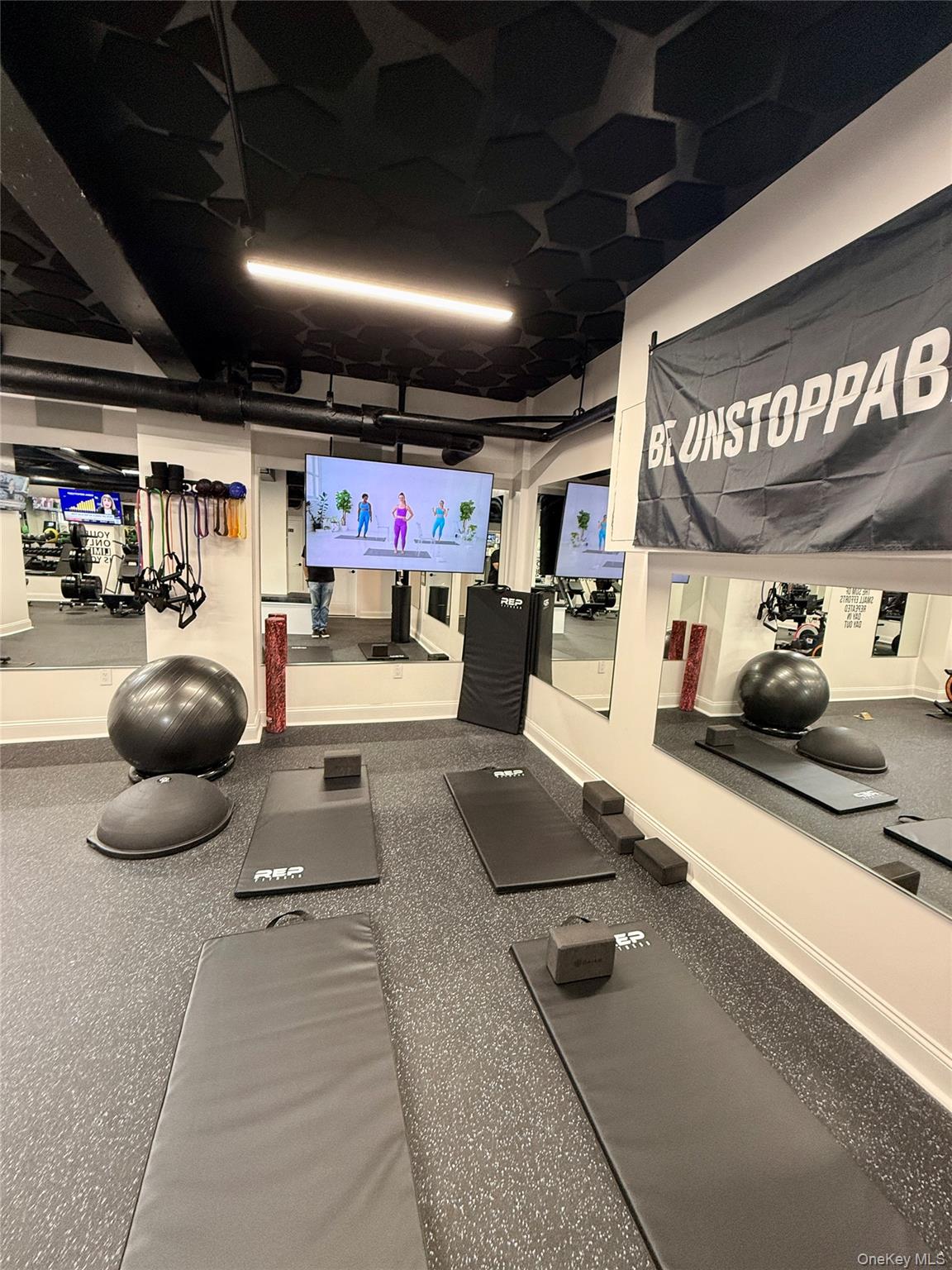 #18 photo, 220 Pelham Road, New Rochelle , NY 10805