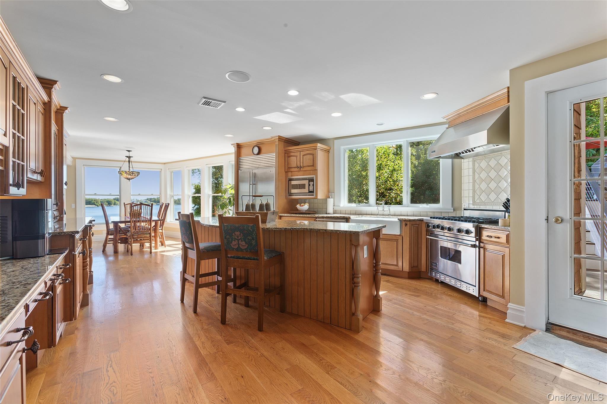 #20 photo, 300 West Lake Blvd, Mahopac , NY 10541