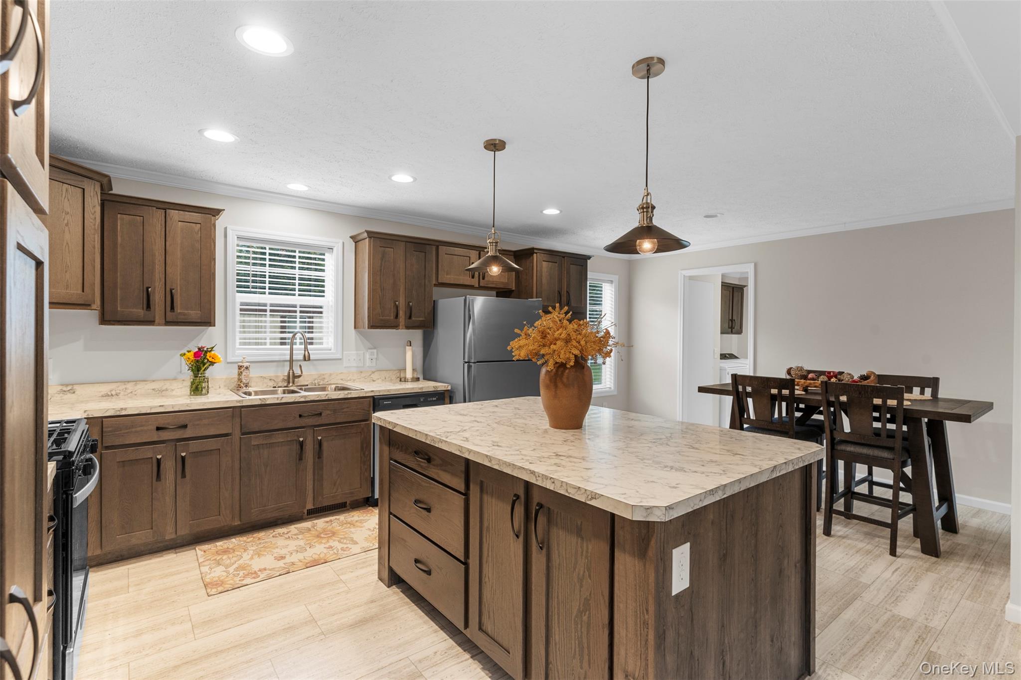 #10 photo, 242 Ruby, Kingston , NY 12401