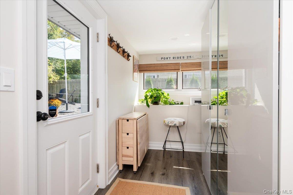 #11 photo, 949 Gardiner Drive, Bay Shore , NY 11706