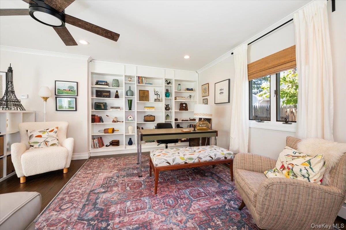 #15 photo, 949 Gardiner Drive, Bay Shore , NY 11706