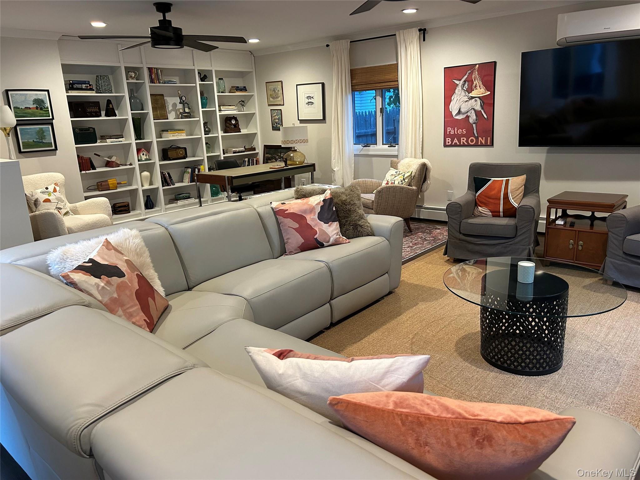 #16 photo, 949 Gardiner Drive, Bay Shore , NY 11706