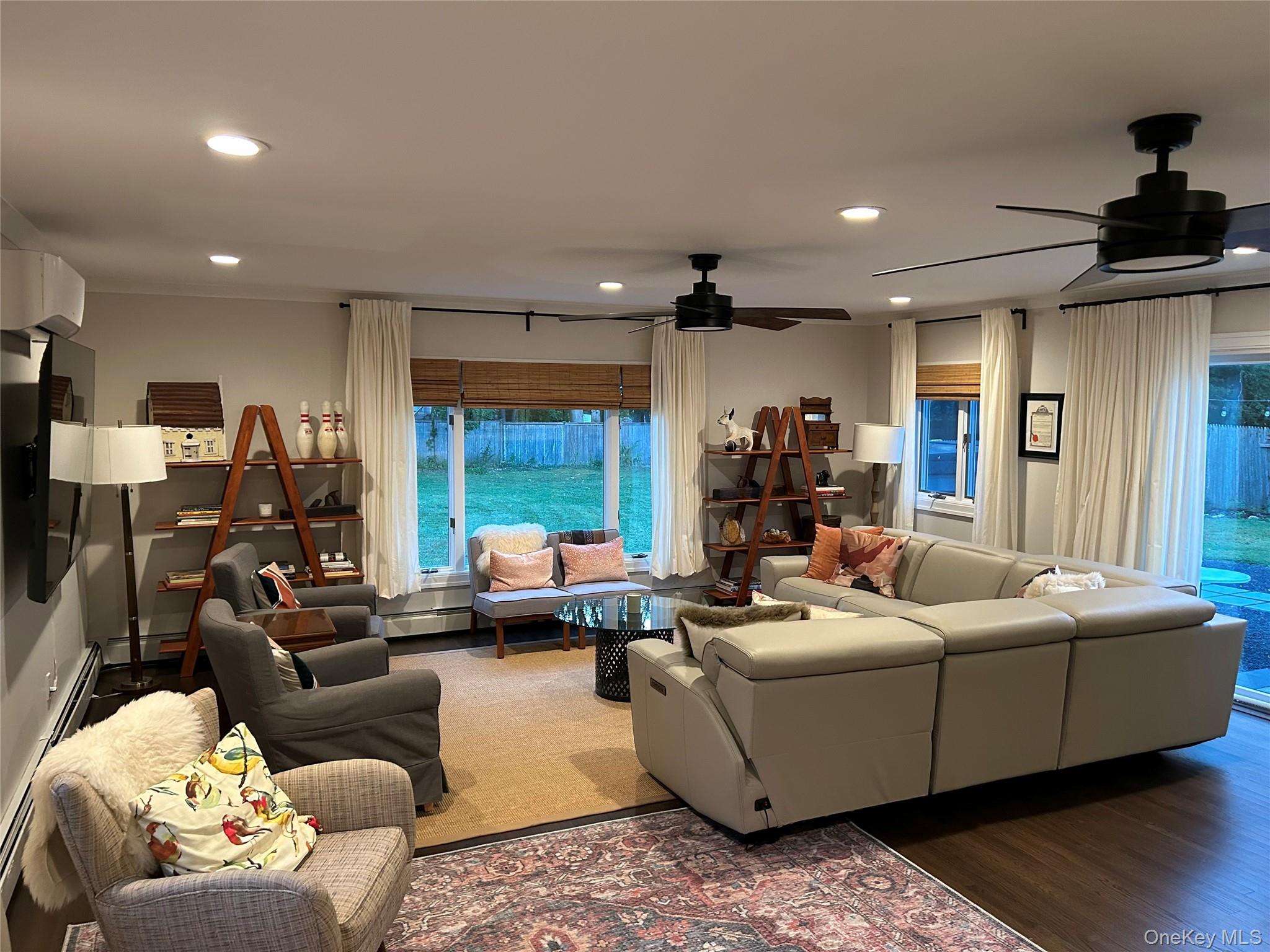 #17 photo, 949 Gardiner Drive, Bay Shore , NY 11706