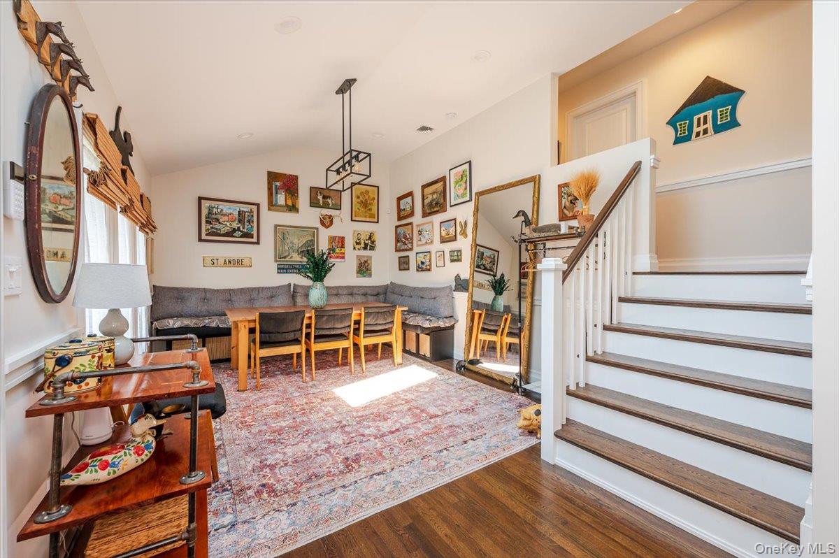 #3 photo, 949 Gardiner Drive, Bay Shore , NY 11706