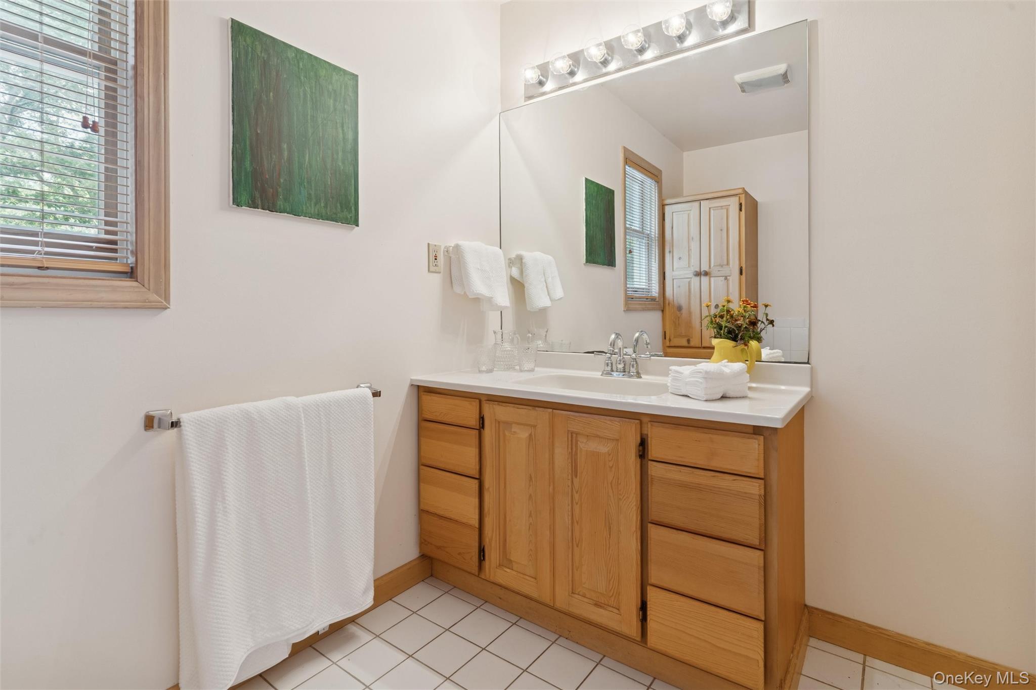 #16 photo, 36 Harbor Blvd, サフォーク郡 East Hampton , NY 11937