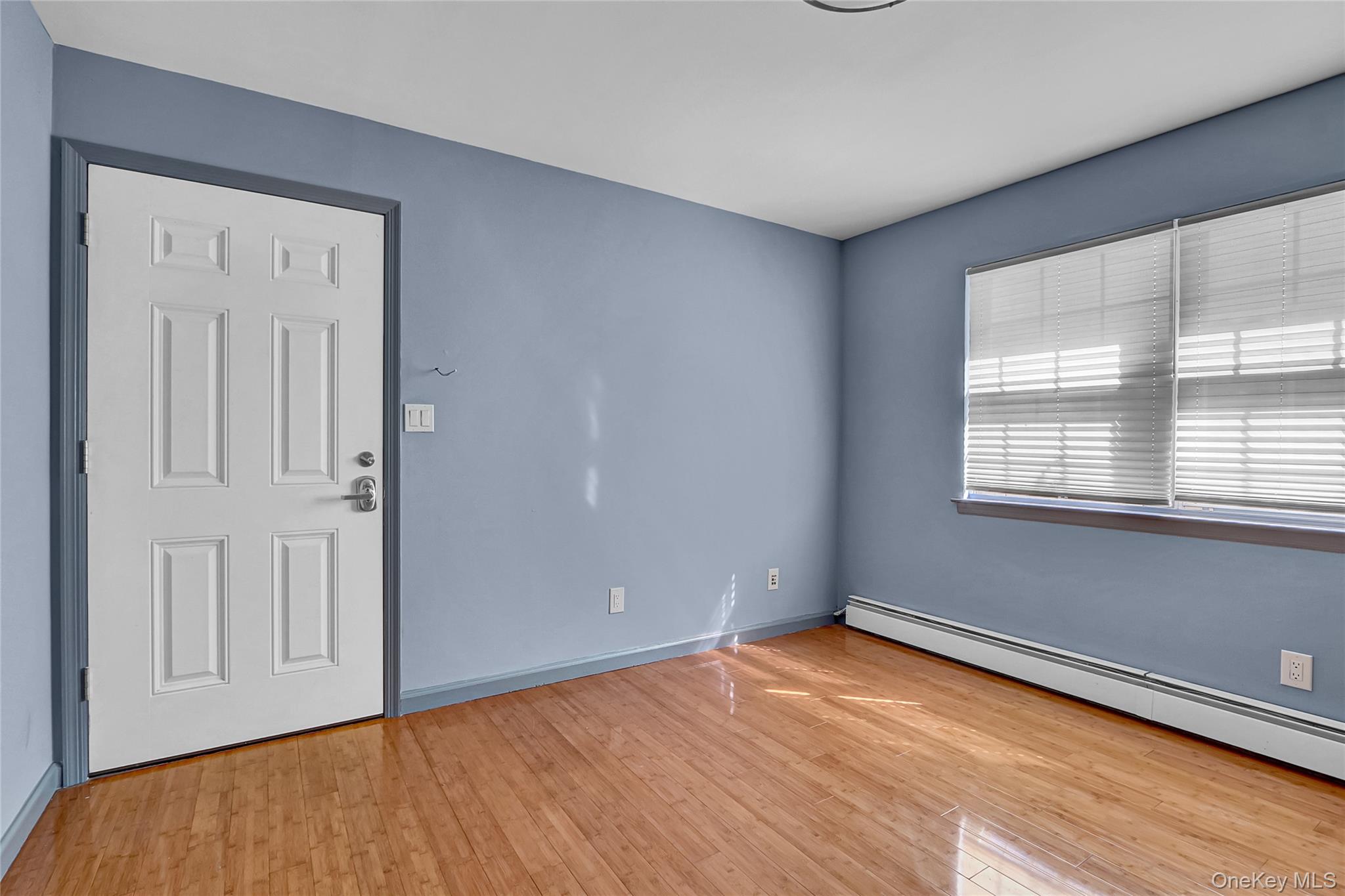 #13 photo, 2 Roosevelt Avenue, Massapequa Park , NY 11762