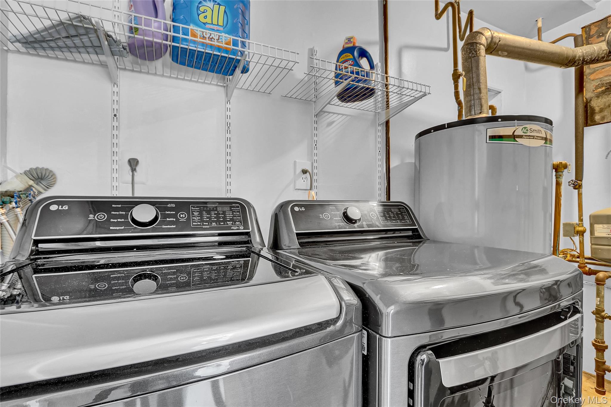 #14 photo, 2 Roosevelt Avenue, Massapequa Park , NY 11762